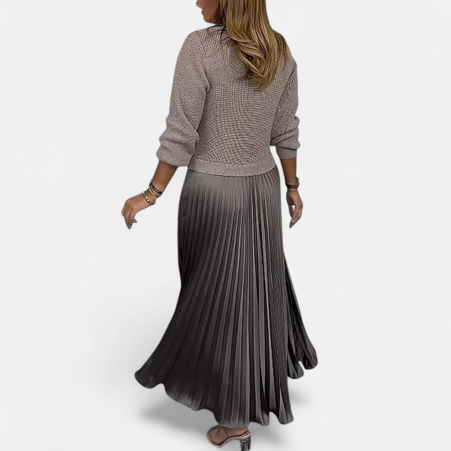 Milo Mochi | Maxi Dress With Sweater And Pleated Skirt