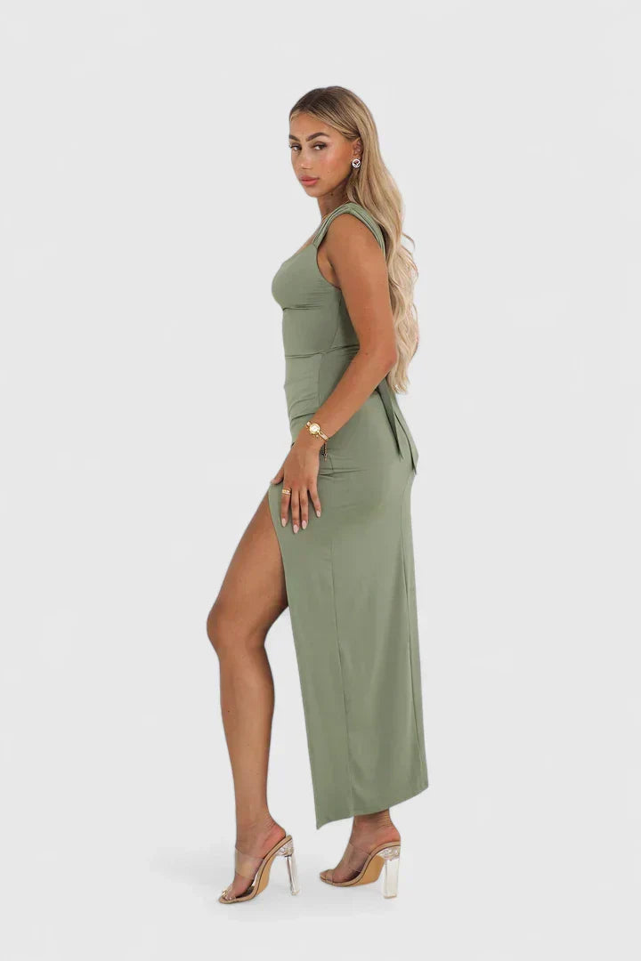 Milo Mochi | Elegant Maxi Dress