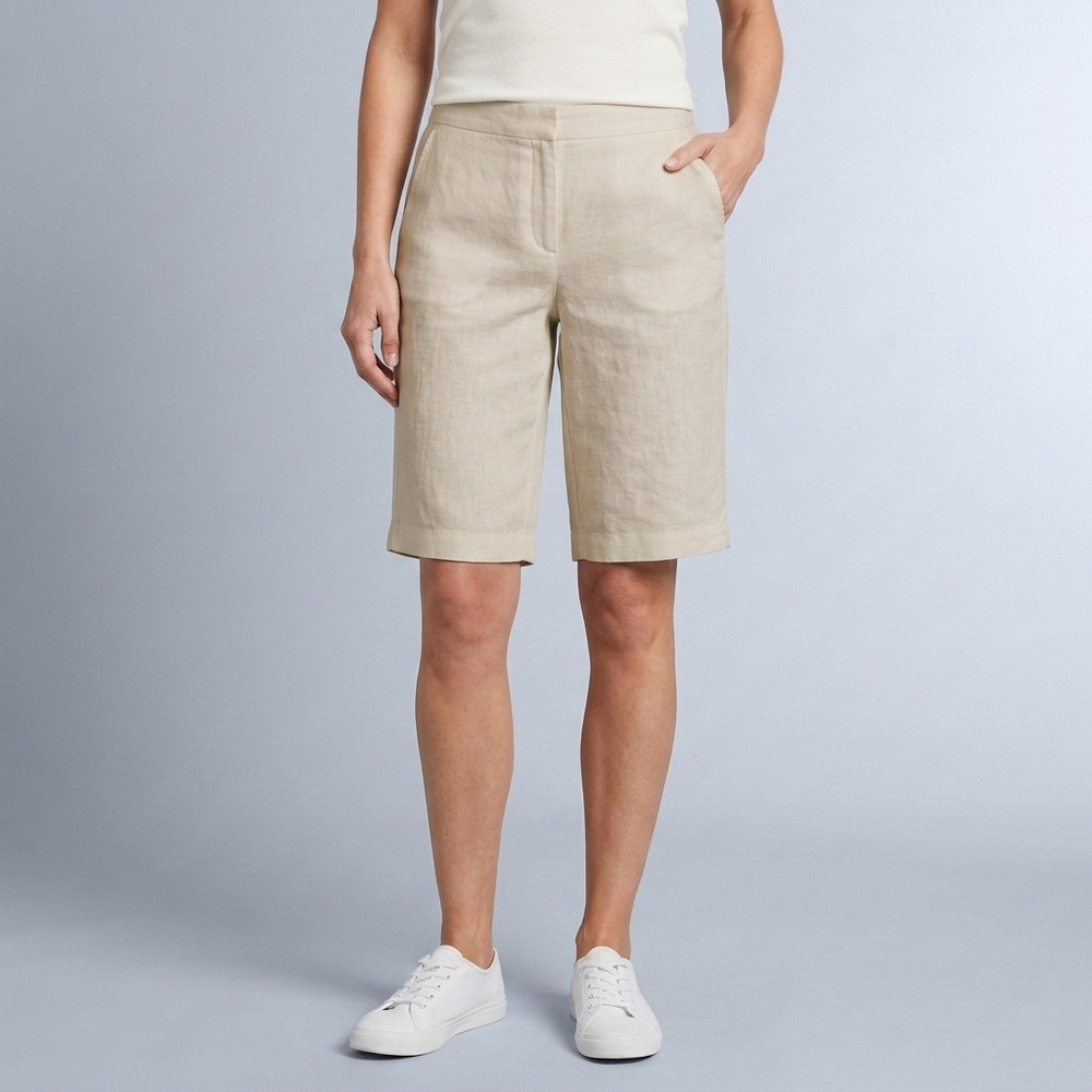 Women's Shorts | Tailored Waist Side Pockets White front view