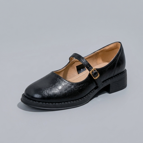 Mary Jane Shoes For Women | Round Toe Buckle Strap Black Style 1 three-quarter front view