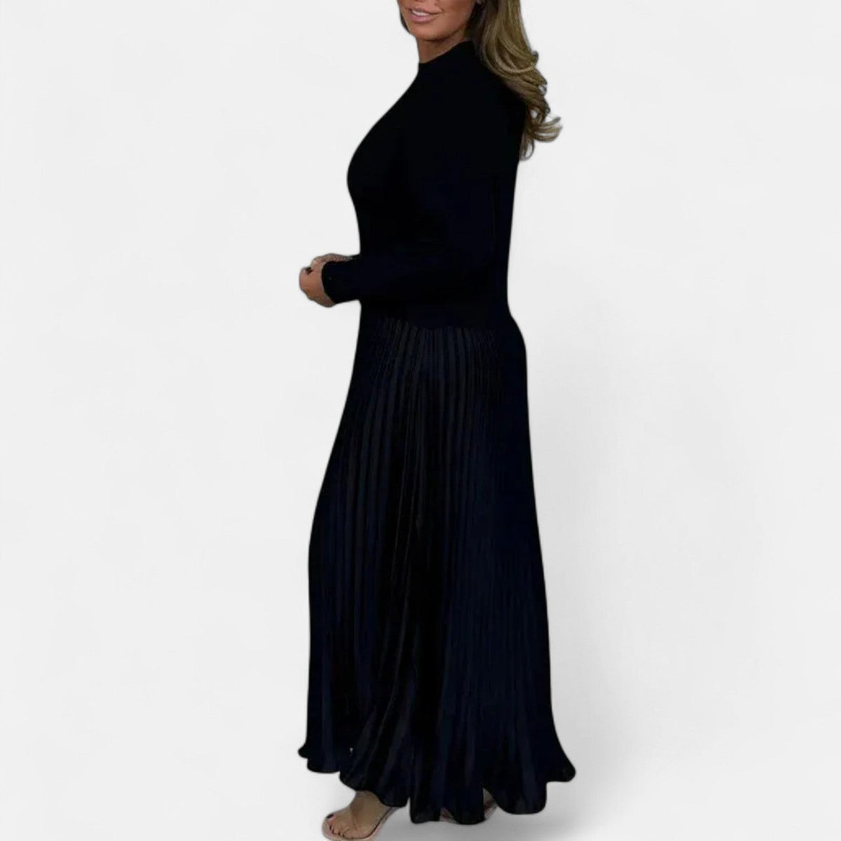 Milo Mochi | Maxi Dress With Sweater And Pleated Skirt