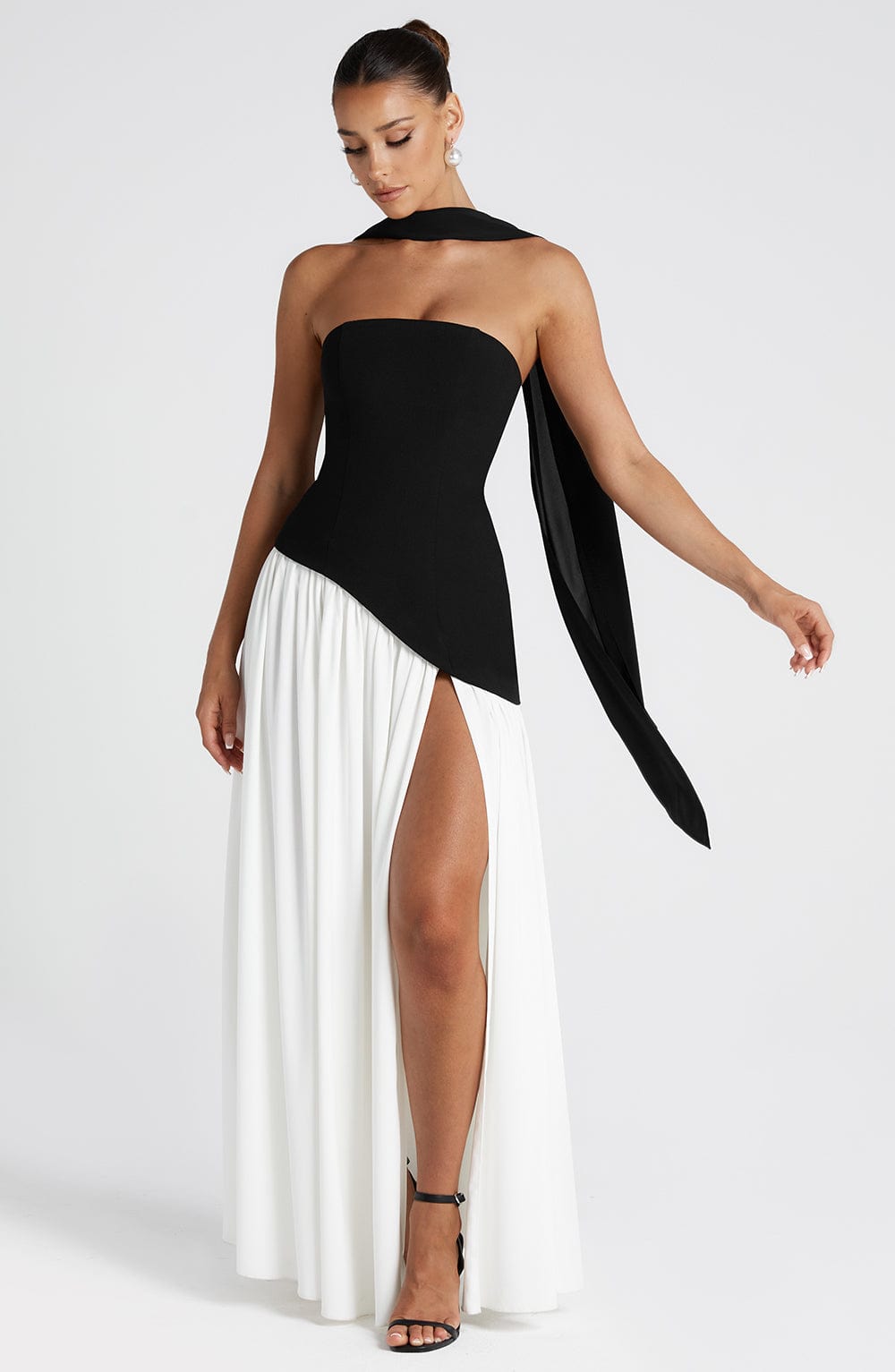 Milo Mochi | Sophisticated Maxi Dress