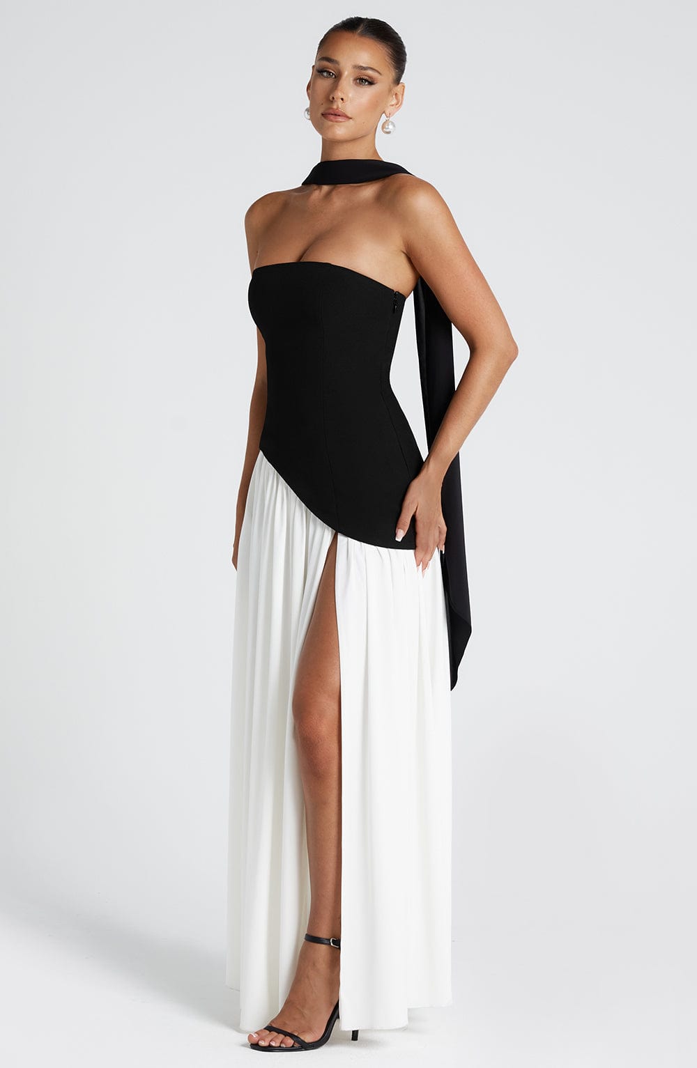 Milo Mochi | Sophisticated Maxi Dress