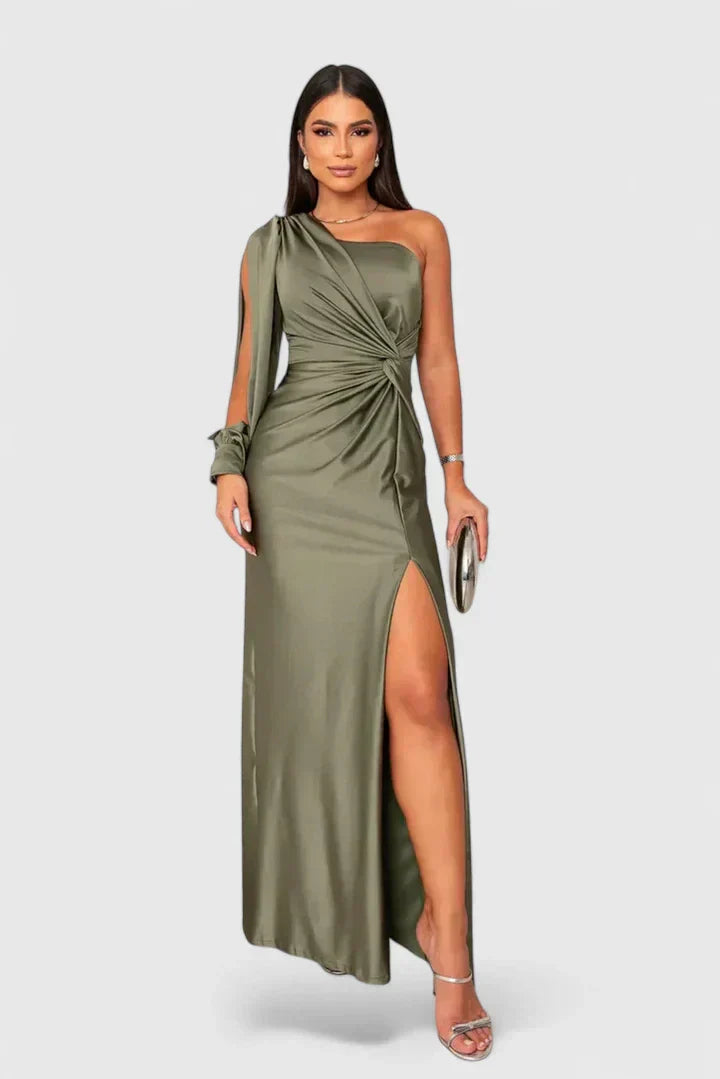 Milo Mochi | Elegant Maxi Dress